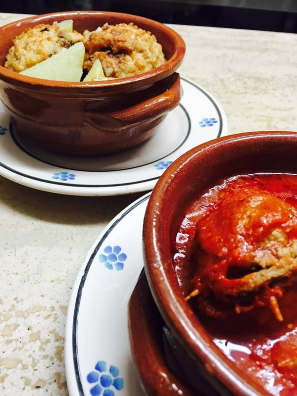 Romantic dinner in the garden 2