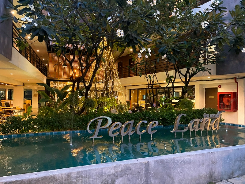 Peace Land Khaosan 4