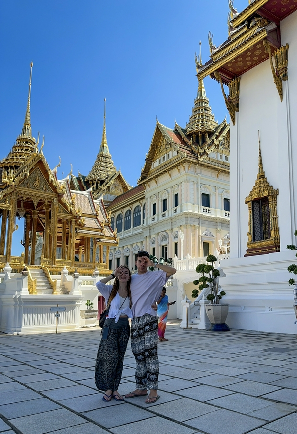 Bangkok: the city of a thousand faces 1