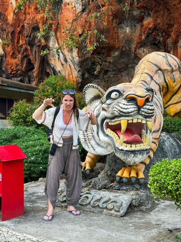 Wat Tham Suea: The Tiger Temple 2