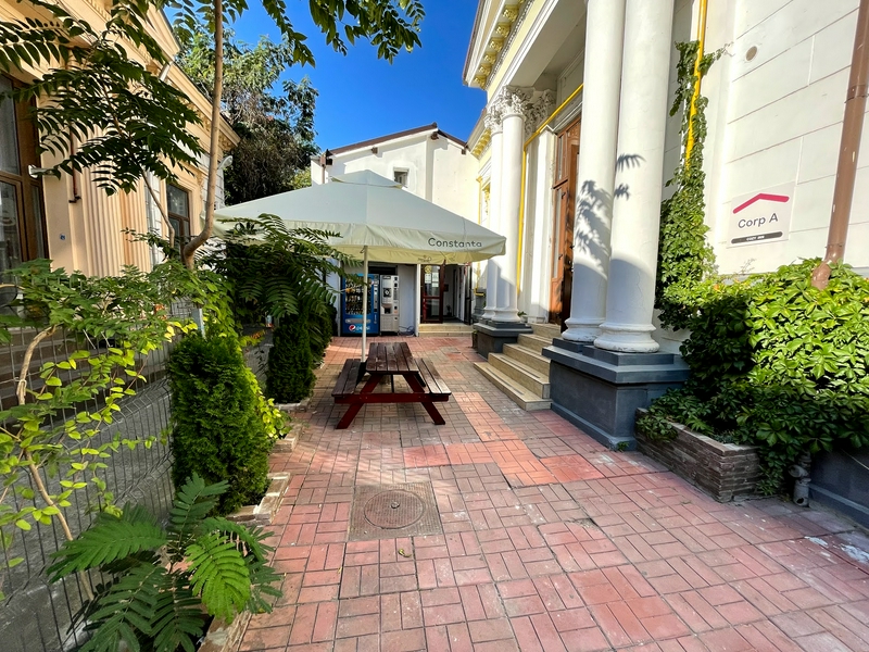 Union Square Cozy Inn hero