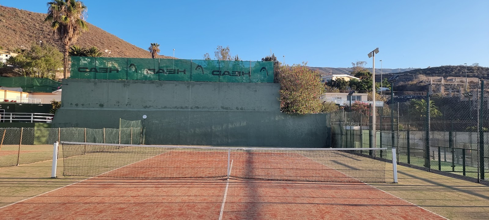 Padel lessons with a view 1