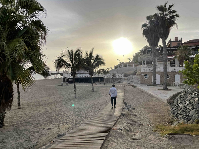 Running, Yoga & Chillout at Playa del Duque 1