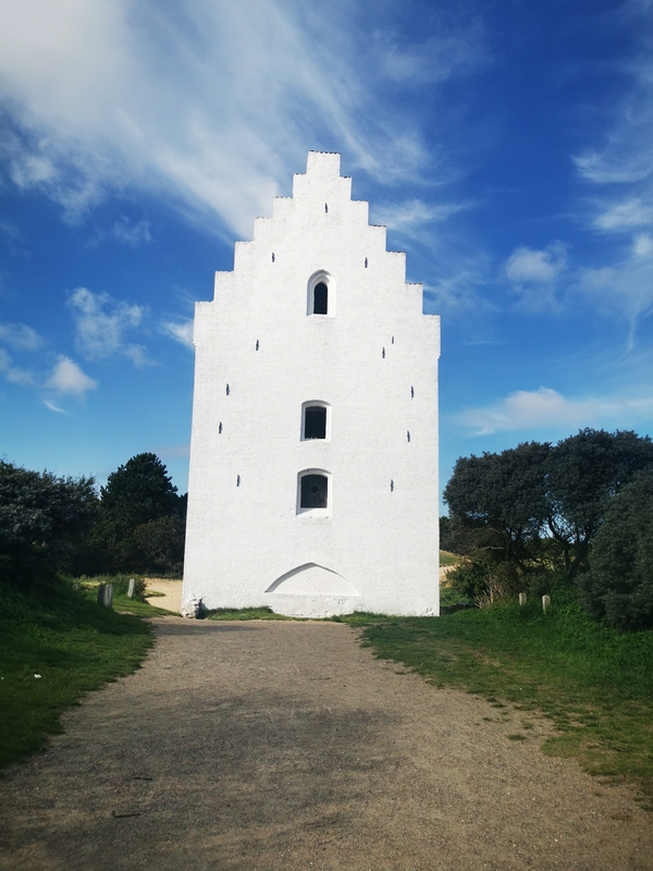 The Church buried under sand 2