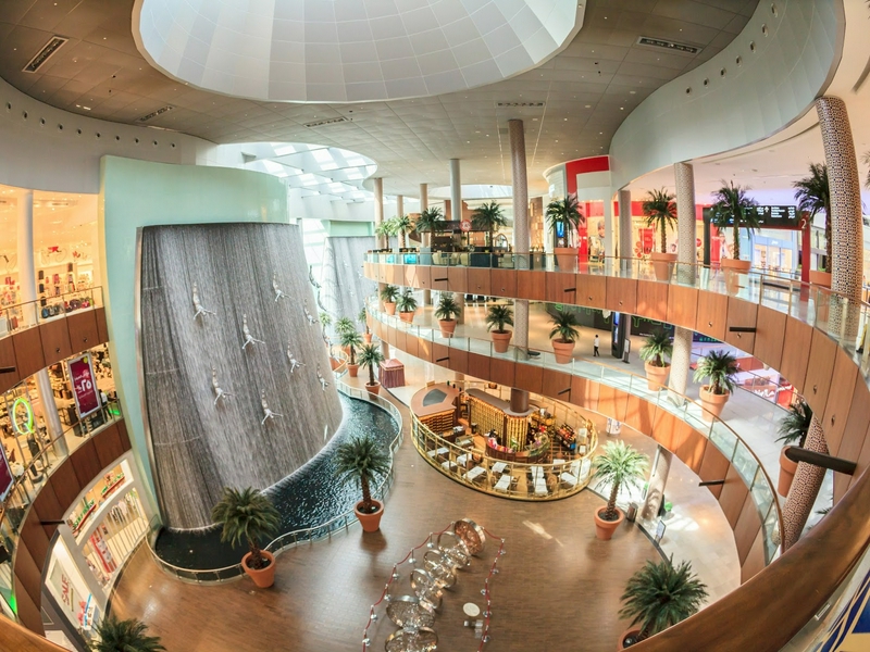 Dubai Mall's modern architecture and interior design create a unique shopping experience.