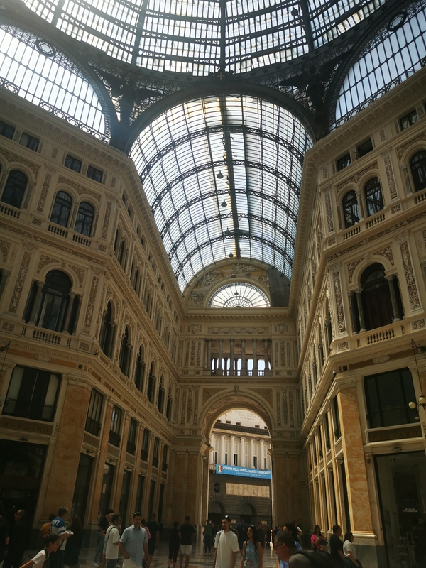 Galleria Umberto I 4