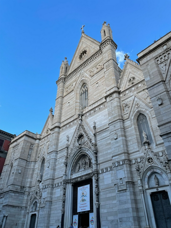 San Gennaro by Jorit Agoch 2