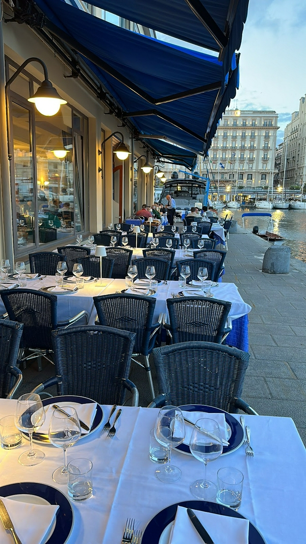 Transatlantic Restaurant Hotel 1