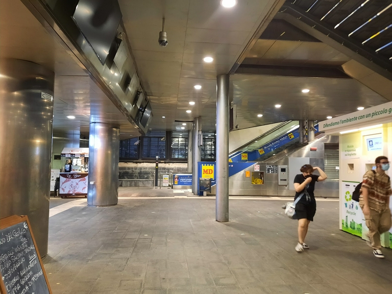 Vintage photo booth at Stazione Montesanto EAV with celebrative graphics.