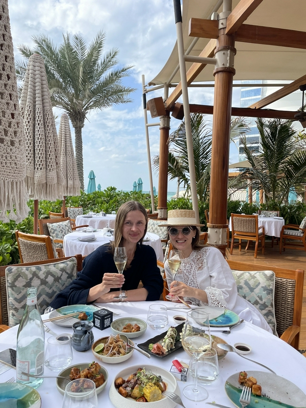 Brunch facing the Burj al-Arab 4