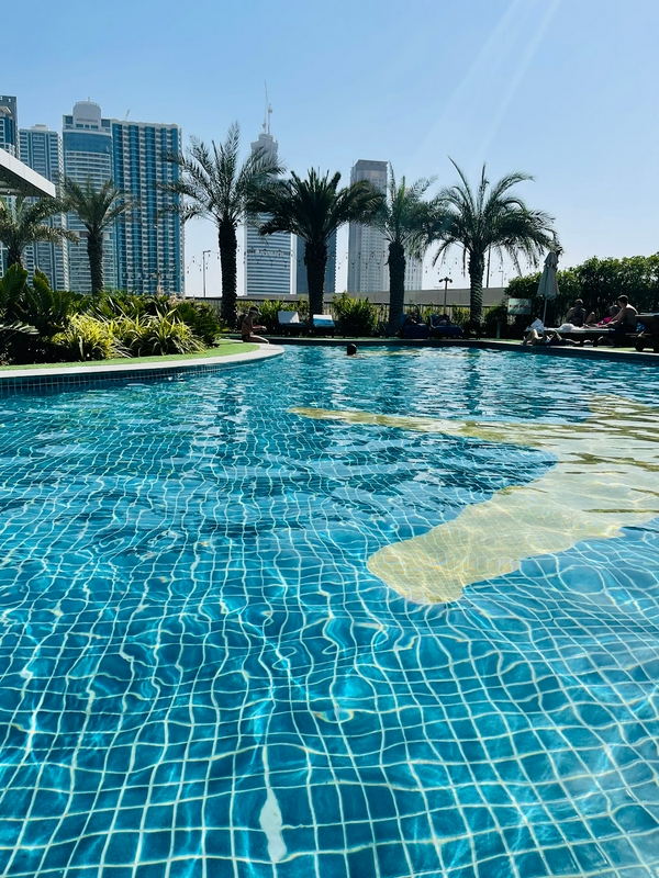 Stella Di Mare Dubai Marina Hotel with beach access and Marina Walk nearby.