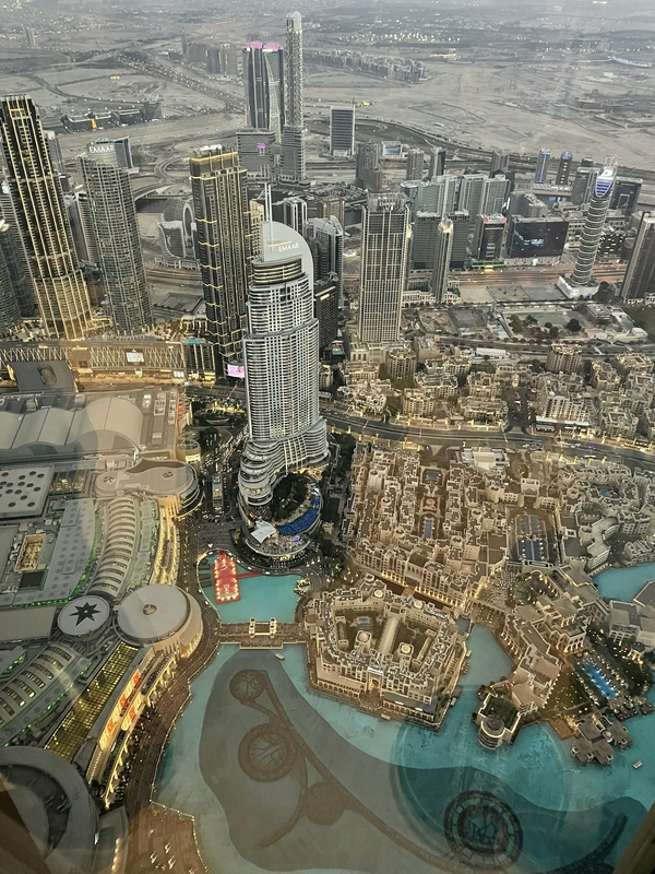 Sunset at Burj Khalifa 3