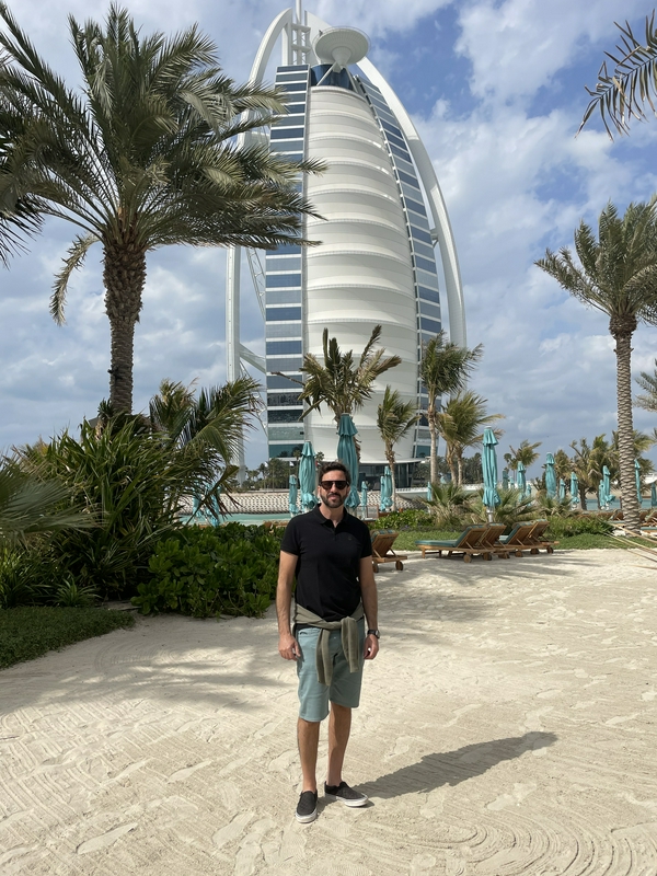 Brunch facing the Burj al-Arab 3