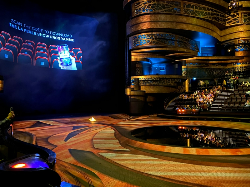 Showtime at La Perle  3