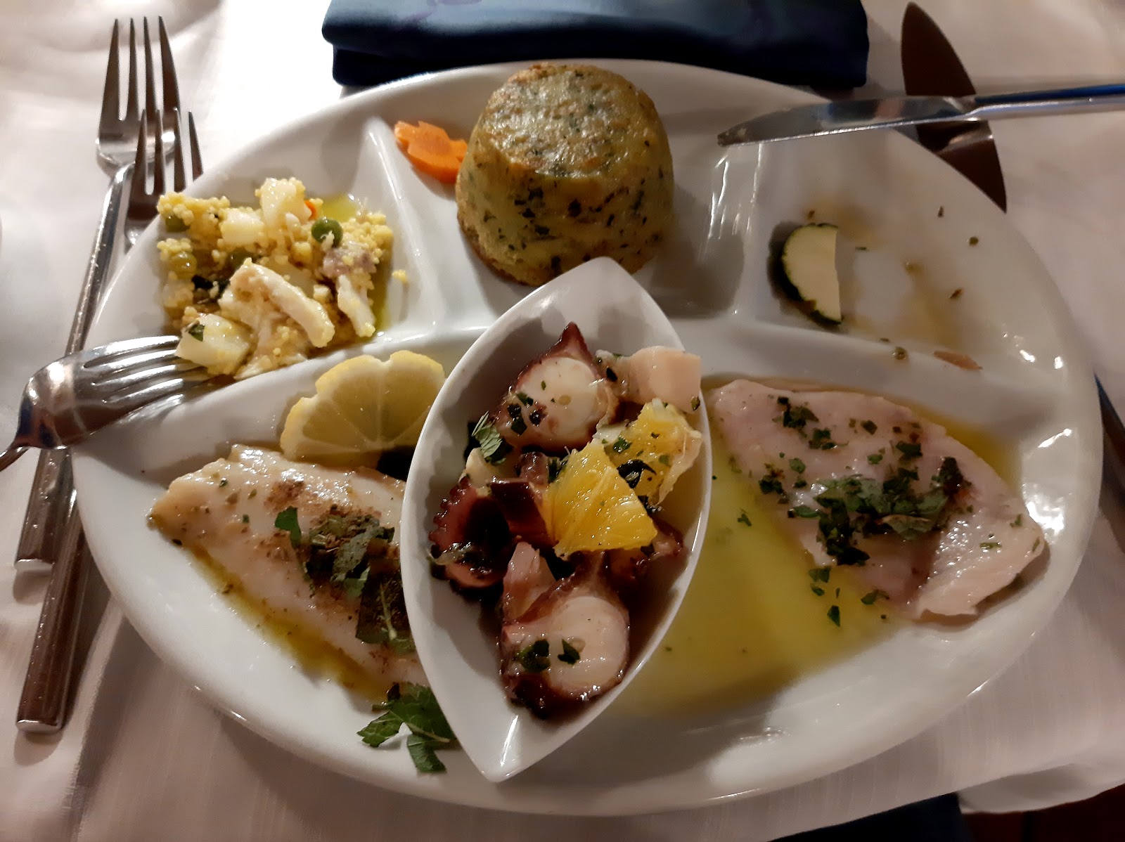 Filippino's Restaurant in Lipari 1