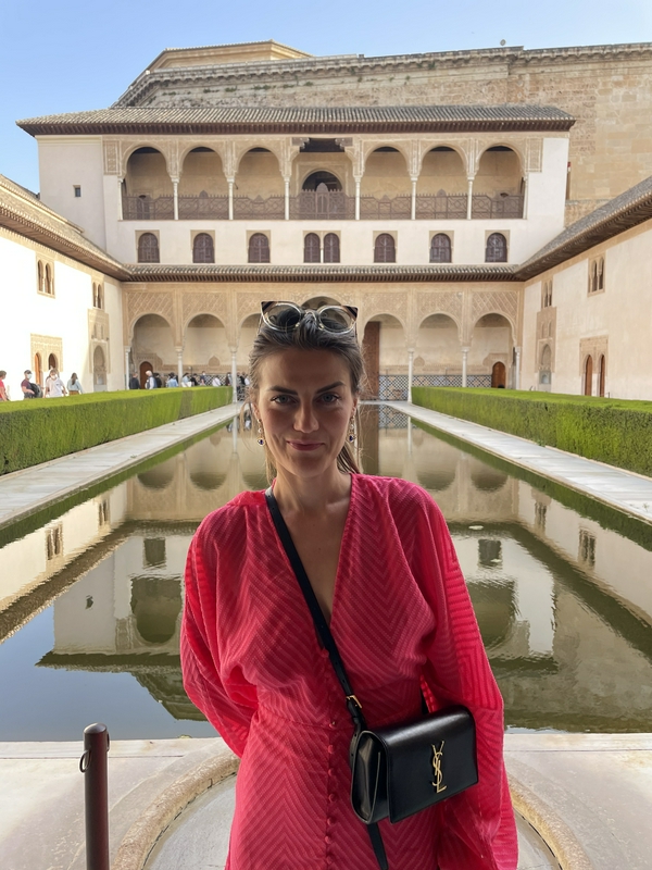 Discover Alhambra, Generalife and Nasrid Palaces 4