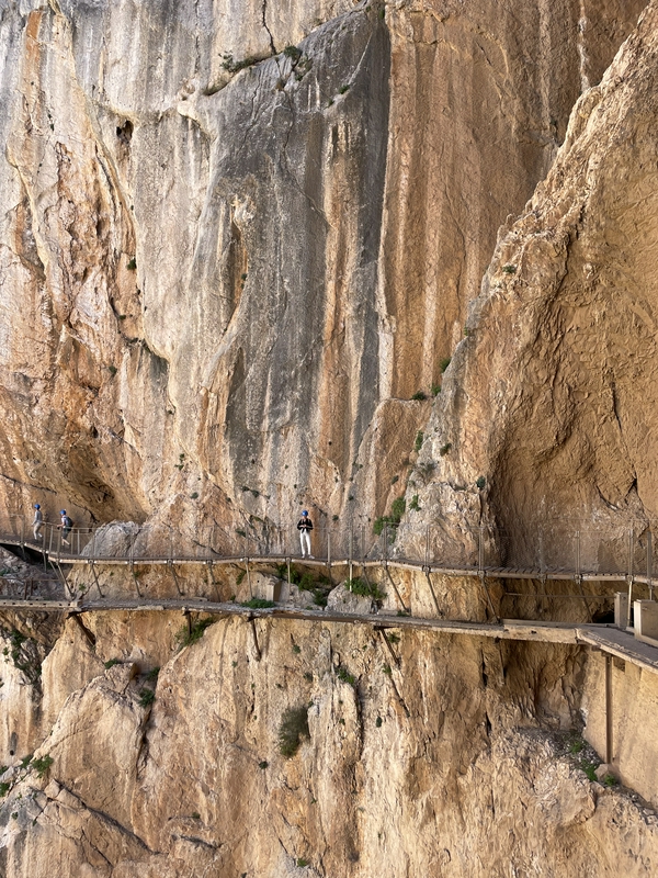 Hiking along Caminito del Rey 4