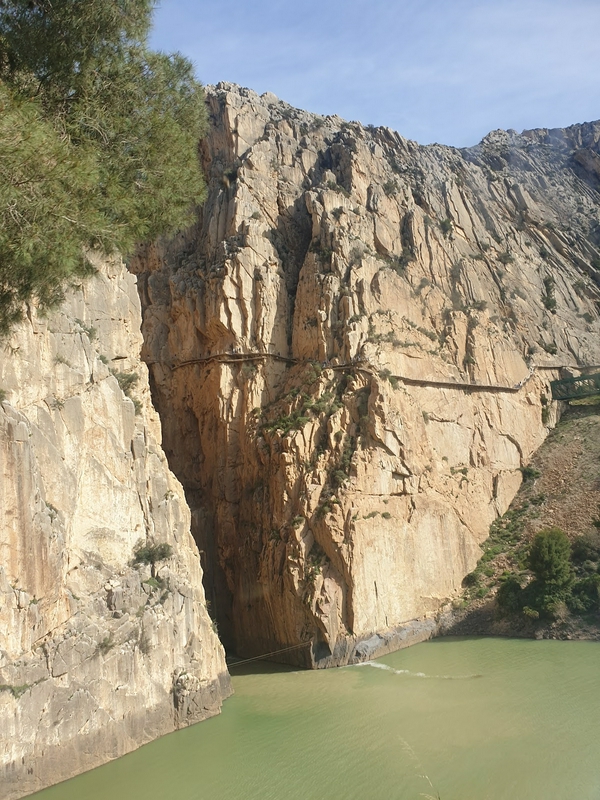 Complejo Turístico Rural La Garganta offers a nature retreat in a serene rural setting.