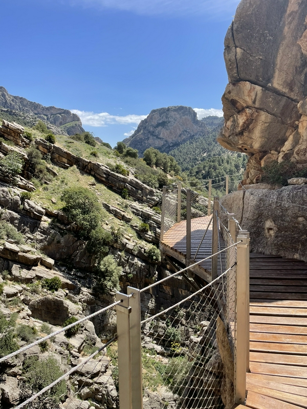 Hiking along Caminito del Rey 2