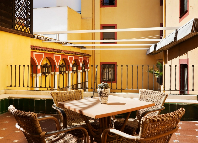 H10 Corregidor Boutique Hotel 4