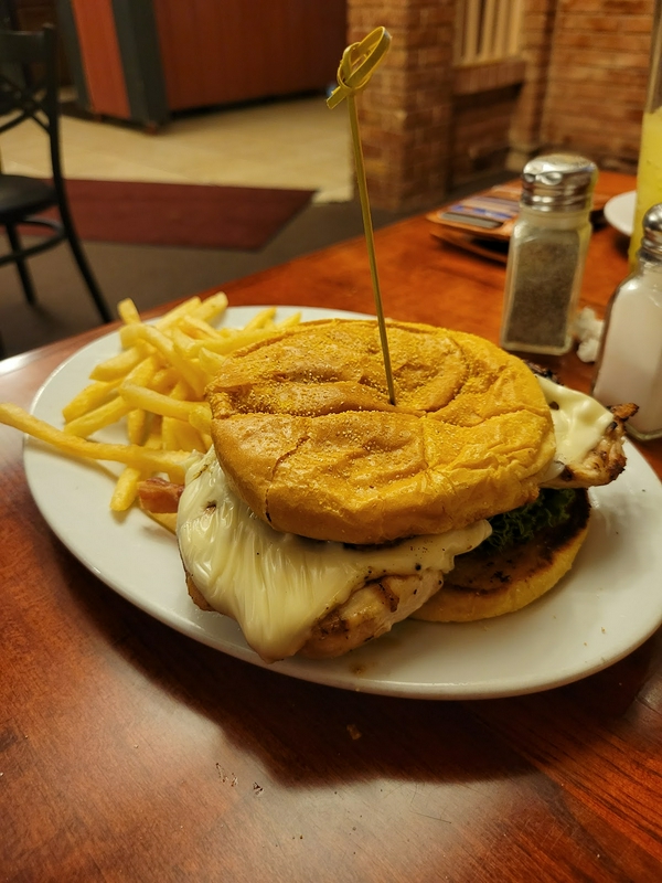Ale's Steakhouse & Bar 4