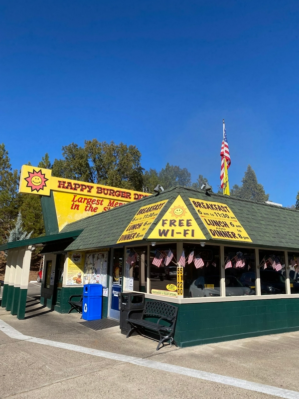 Happy Burger Diner 4