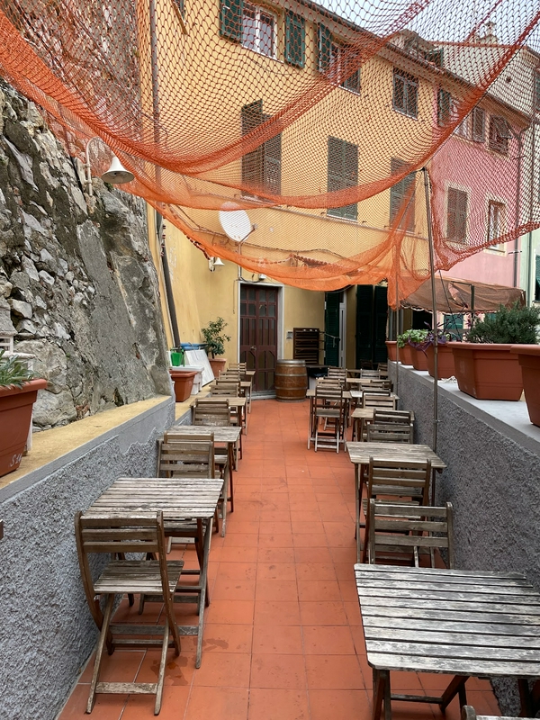 Ge8317 - Boccadasse Fish Tourism hero